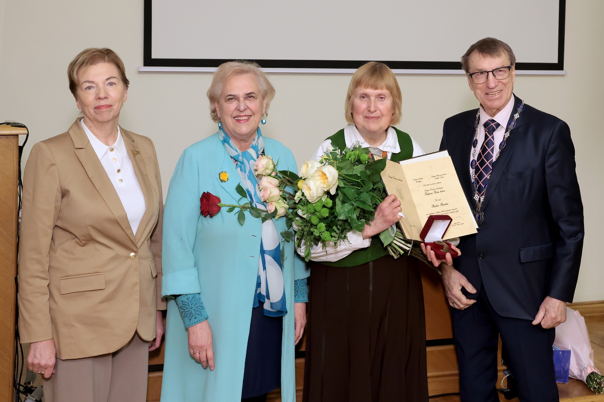 2026 04 13 LZA BambeB